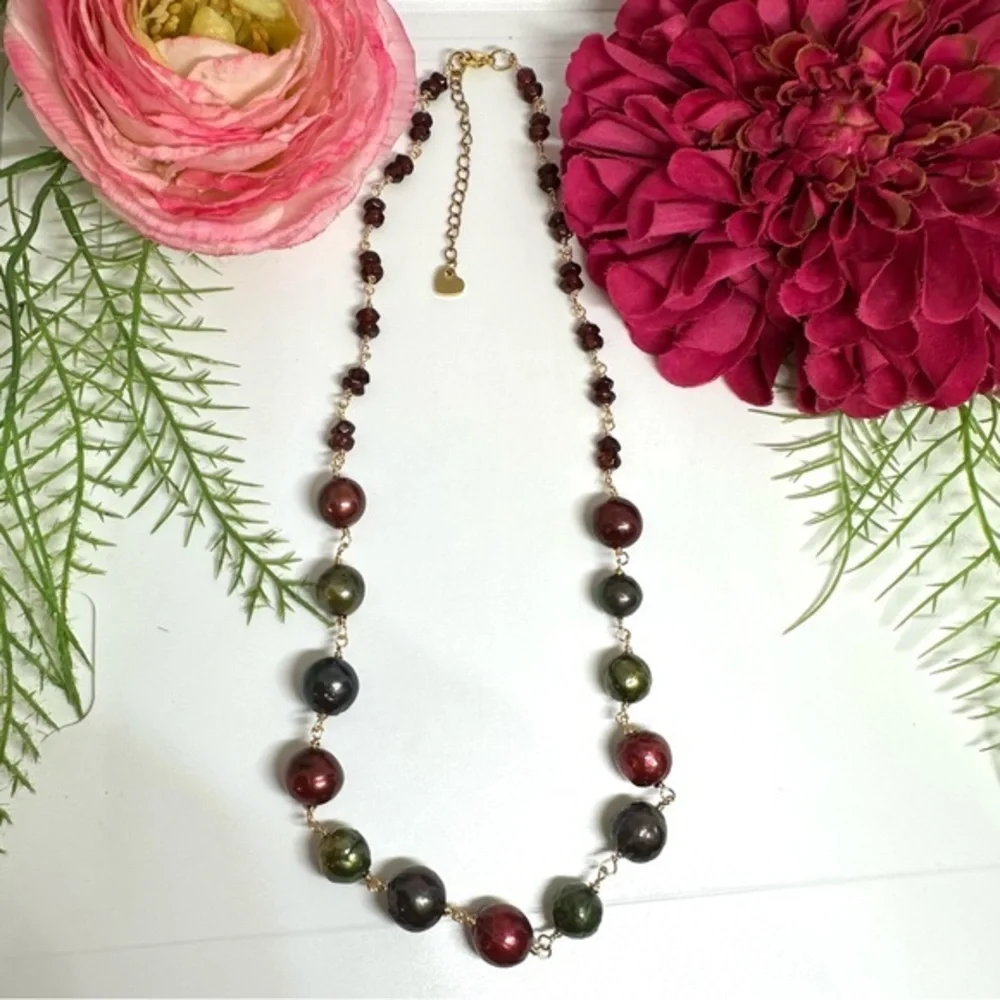 NEW⚜️Baroque Pearl & Garnet Hand Linked Necklace
